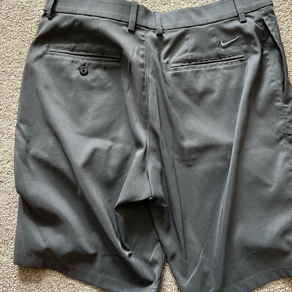 Nike Dry fit golf shorts size 34
